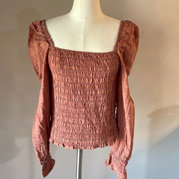 Vero Moda smocked / cinched stretchy on off shoulder top long sleeve rust XL - Picture 2 of 12
